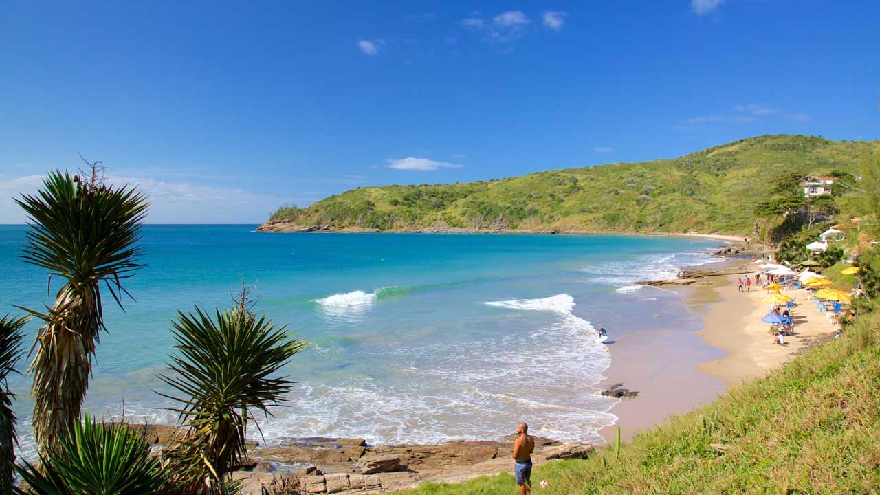 4 ¡Embárcate en una aventura inolvidable en Brasil! Descubre la belleza de Río de Janeiro con sus icónicos paisajes y sumérgete en la relajación de Búzios.